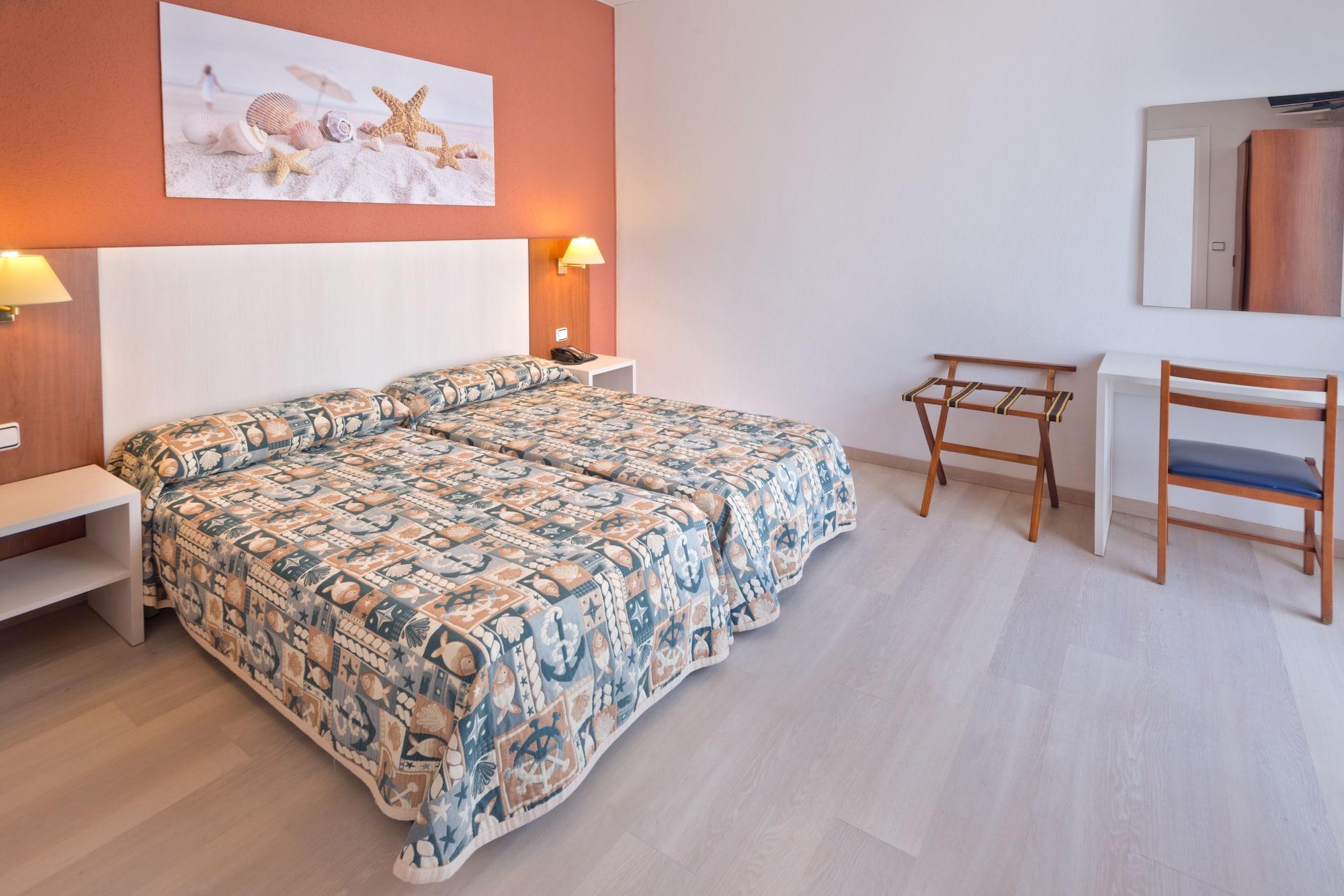 GHT Balmes, Hotel-Aparthotel&SPLASH Calella Exterior foto