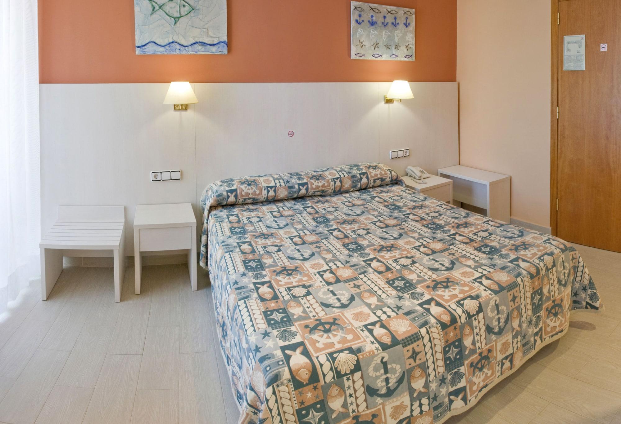 GHT Balmes, Hotel-Aparthotel&SPLASH Calella Exterior foto