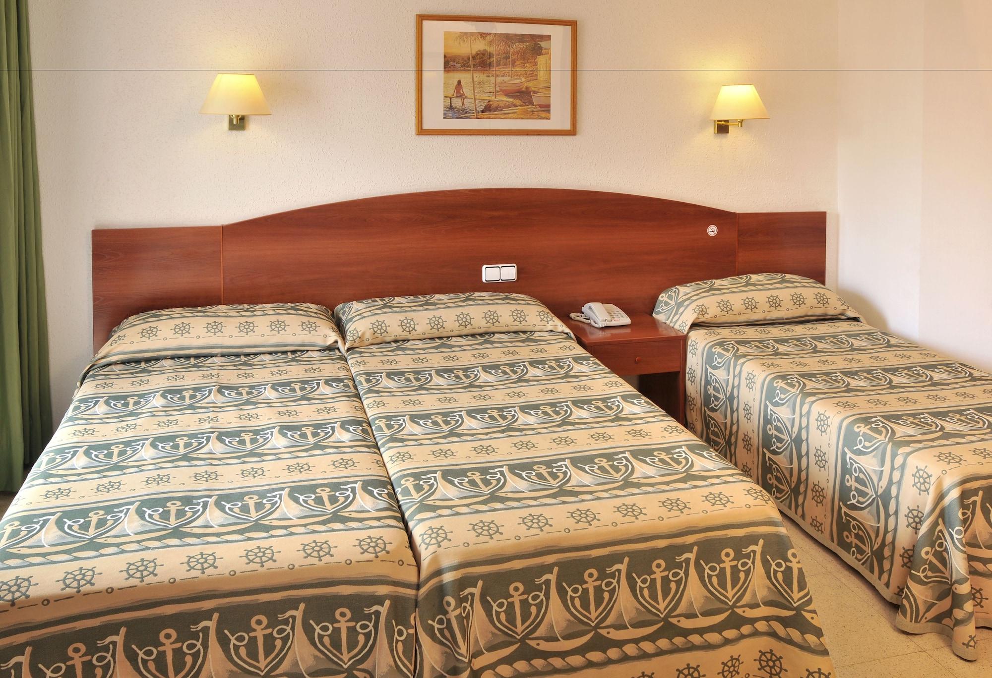 GHT Balmes, Hotel-Aparthotel&SPLASH Calella Exterior foto