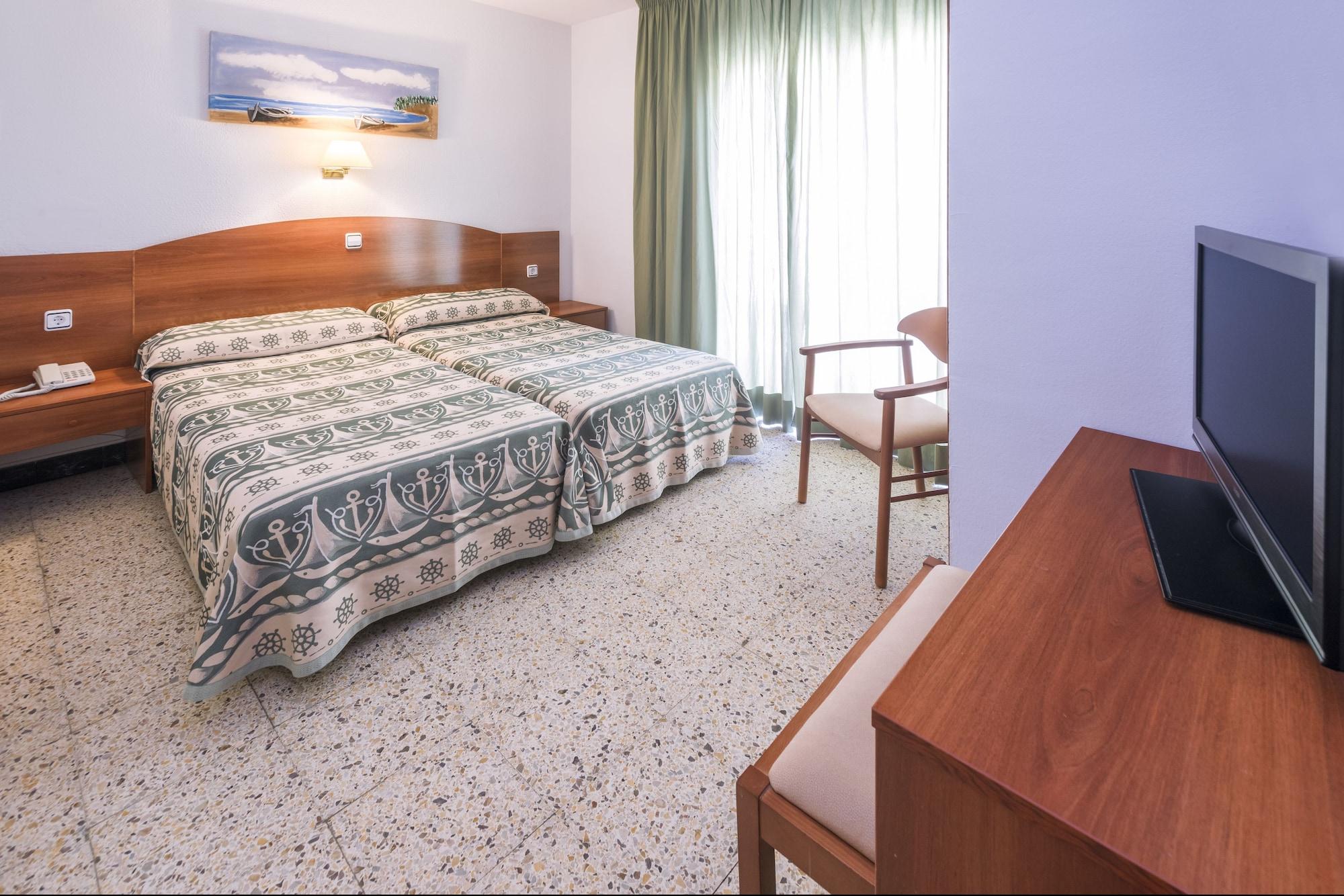 GHT Balmes, Hotel-Aparthotel&SPLASH Calella Exterior foto