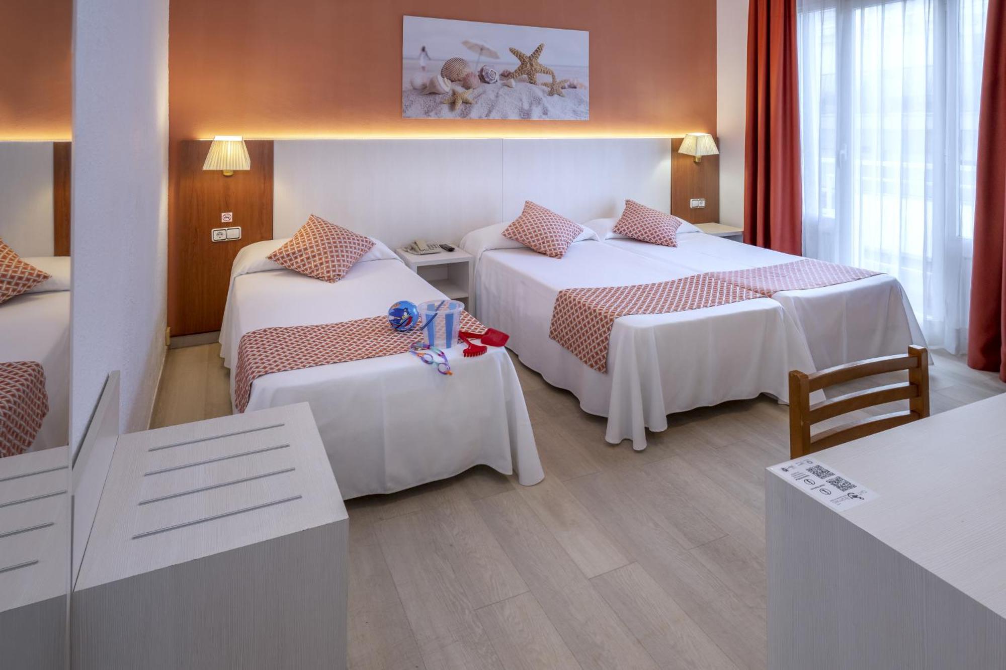GHT Balmes, Hotel-Aparthotel&SPLASH Calella Exterior foto
