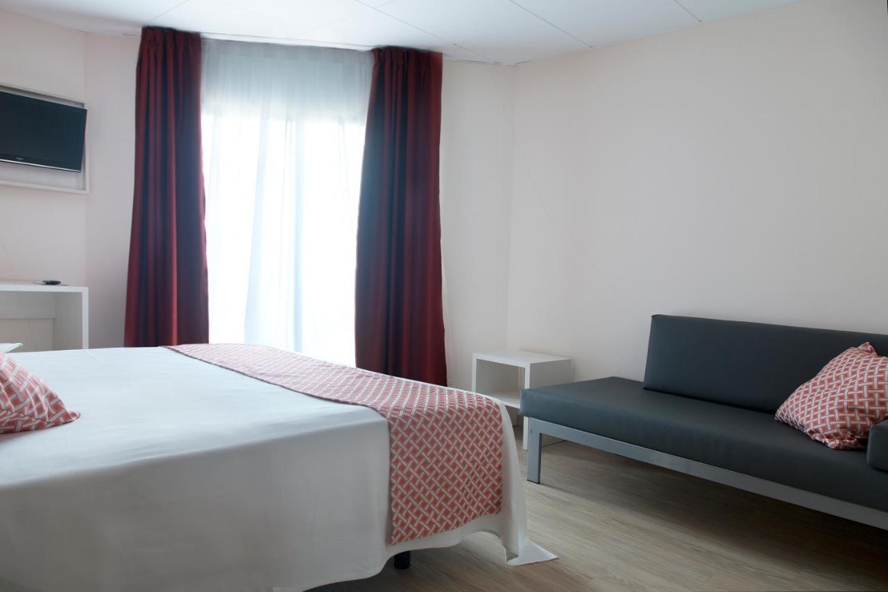 GHT Balmes, Hotel-Aparthotel&SPLASH Calella Exterior foto